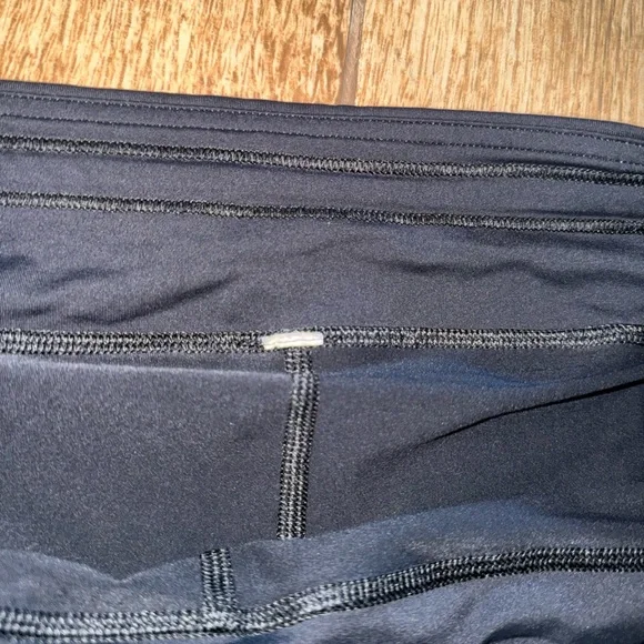 Lululemon size 10 black Pace Rival Mid-Rise Skirt
Long - Picture 13 of 14